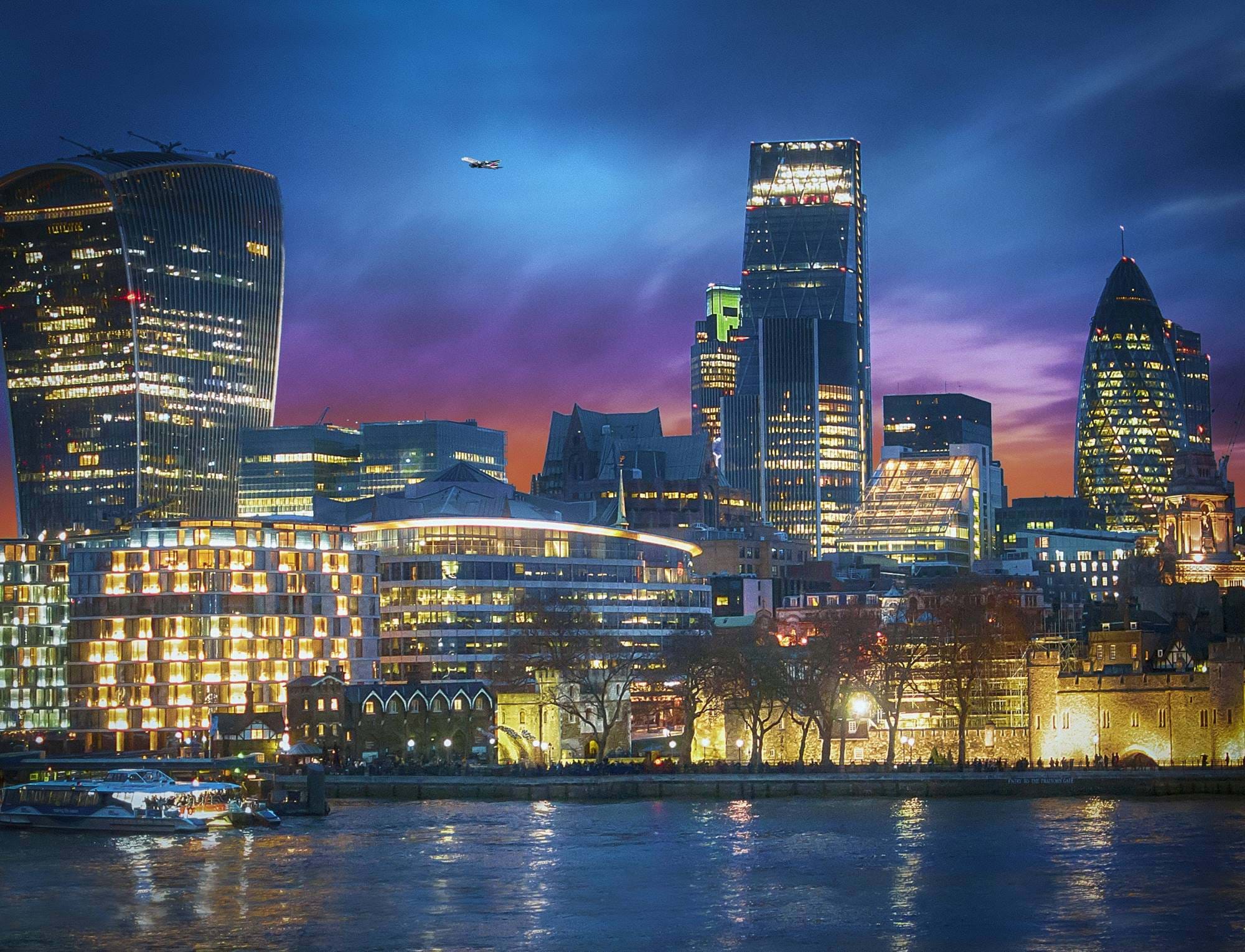 London skyline at night